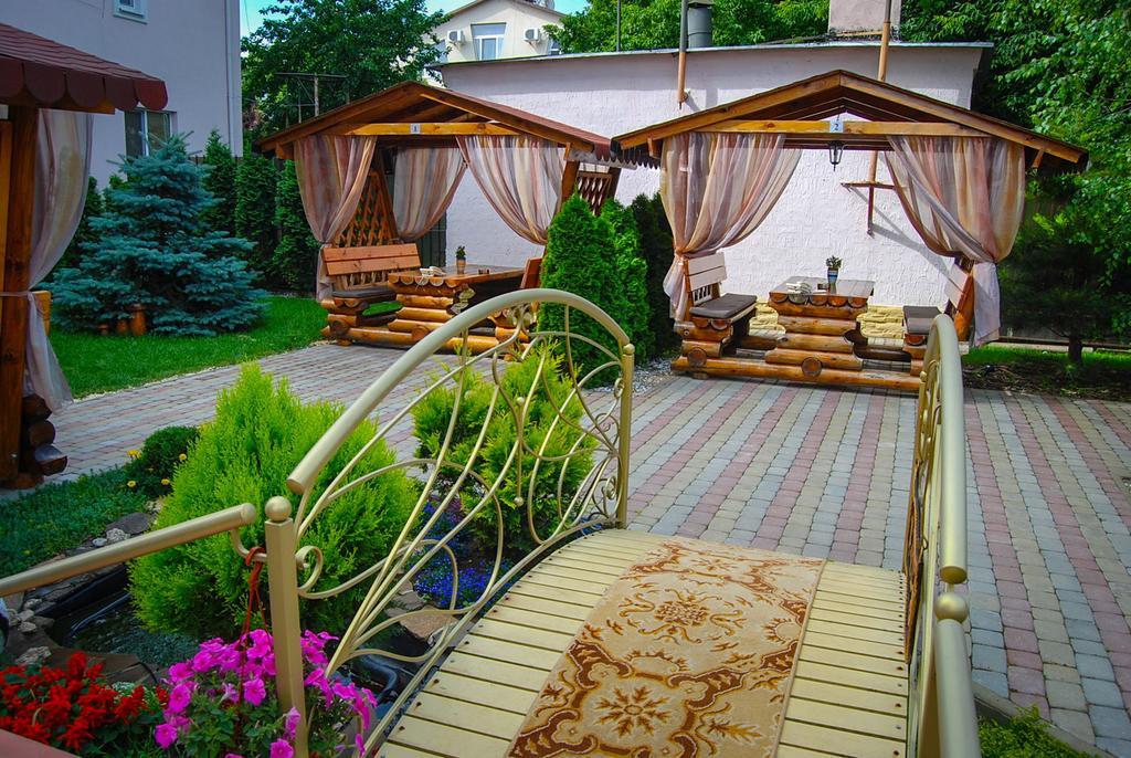 Klassik Hotel Chisináu Exterior foto